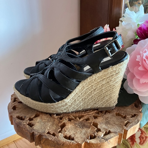 Vera Wang Wedge Platform Sandals-Good Used Condition - Picture 5 of 10